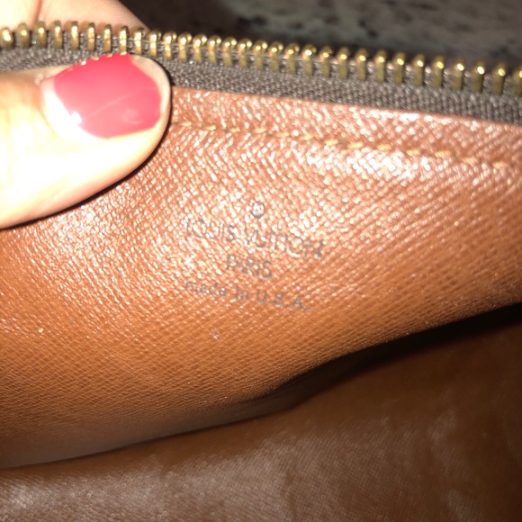 Louis Vuitton purse - Picture 7 of 8